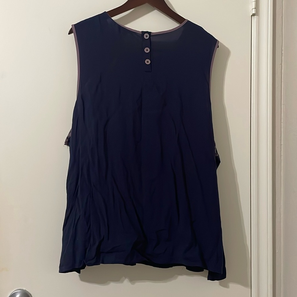 Modcloth Navy and Purple Trim Sleeveless Blouse Size 4 X - Picture 2 of 6